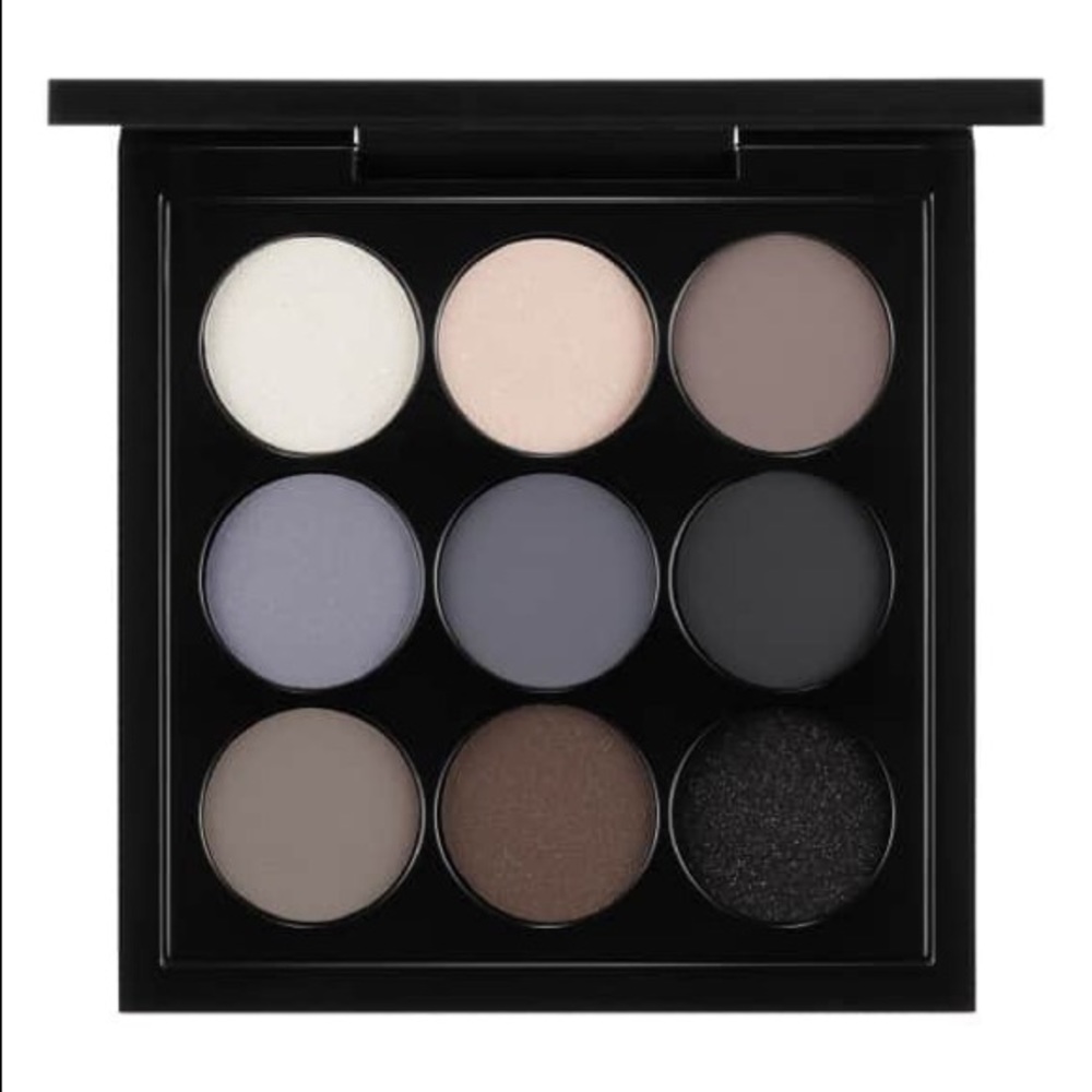 Mac navy times 9 eyeshadow palette